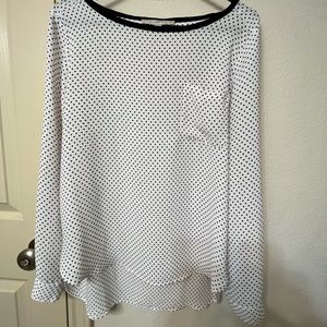 Ann Taylor LOFT Polka Dot Scoop Neck Blouse .Small .